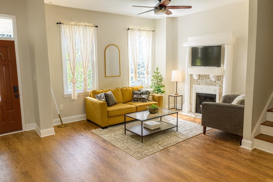 Living Room - 439 Park Rd NW