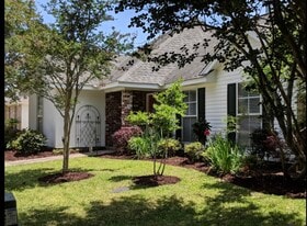 Building Photo - 36 Hollycrest Blvd