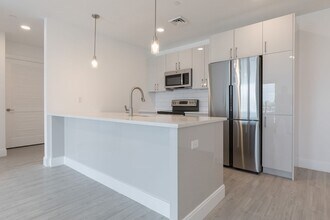 Building Photo - 42 N Beacon St