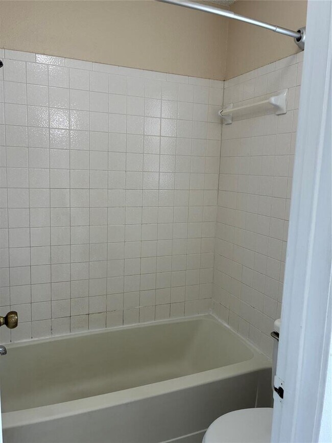 Building Photo - 12217 Mosley Ln