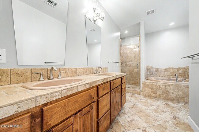 Building Photo - 15452 Chicory Dr