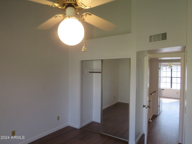 Building Photo - 921 W University Dr