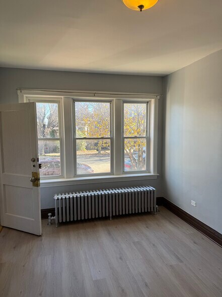 Building Photo - 3344 S Wood St