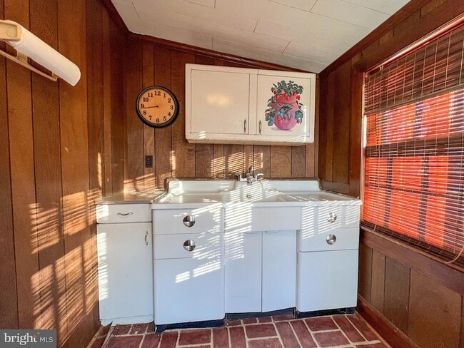 Building Photo - 314 West St