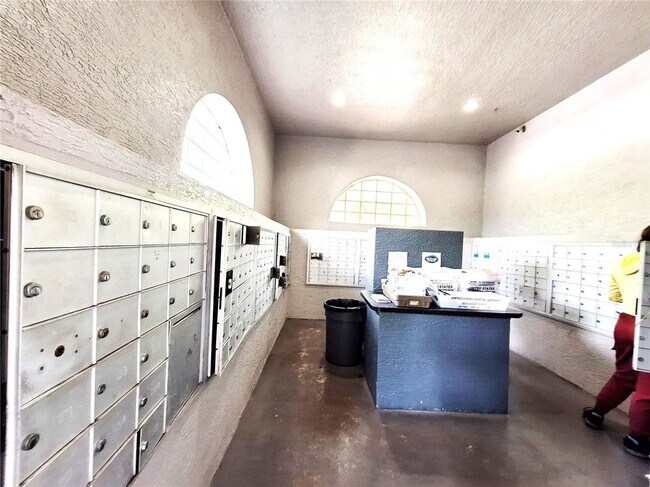 Building Photo - 12906 Sanctuary Cove Dr