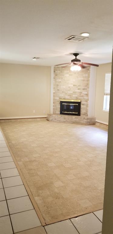 Building Photo - 24506 Cottonwood Cove Ln