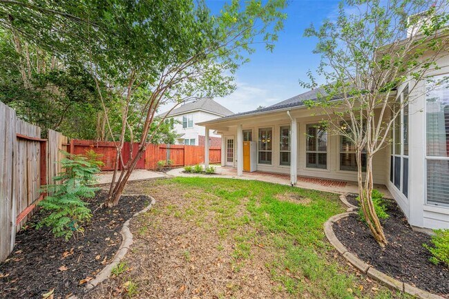 Building Photo - 21922 Rivergate Ct
