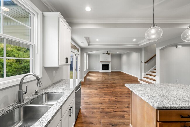 Building Photo - 9846 Foot Path Ln