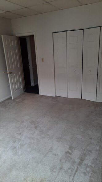 Master Bedroom - 328 Poplar St