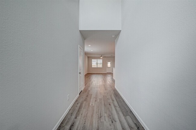 Building Photo - 22015 Sovereign Hts Ln.