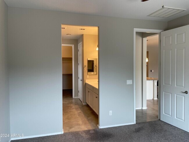 Building Photo - 16607 W Mescal St