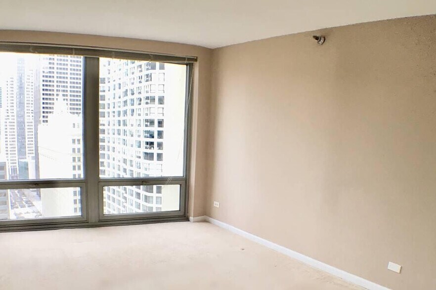 Building Photo - 440 N Wabash Ave