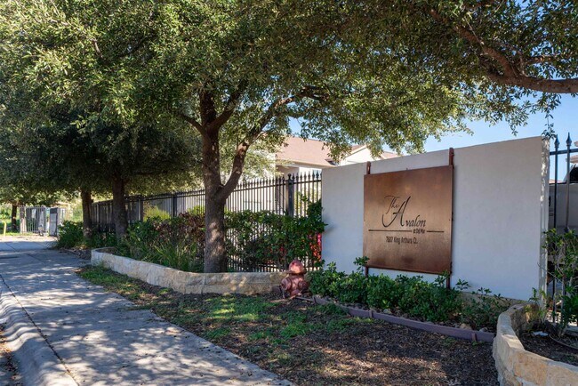 Building Photo - 7607 King Arthurs Ct