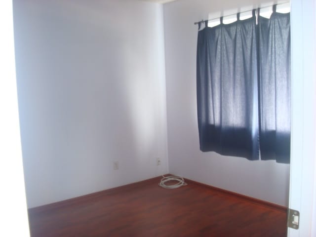 Building Photo - Single Family 4 bedroom 3 bath single family home