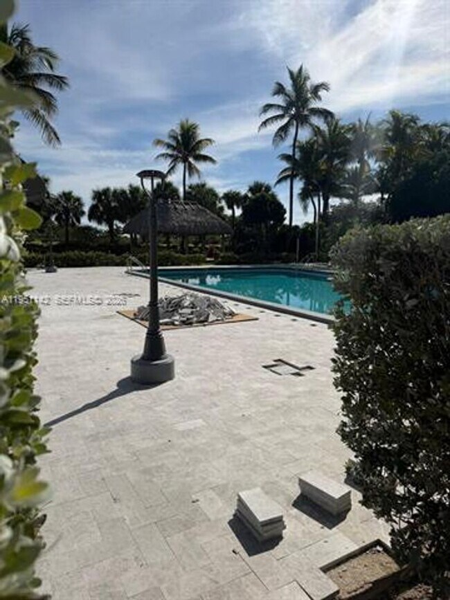 Building Photo - 2401 Collins Ave