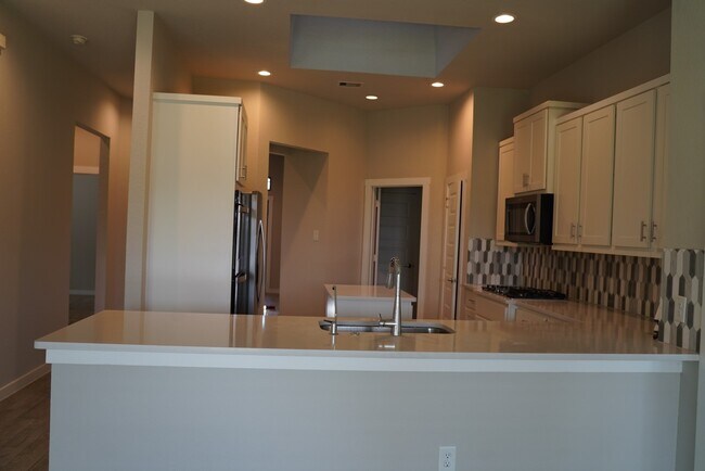 Building Photo - 3023 Jackmans Diamond