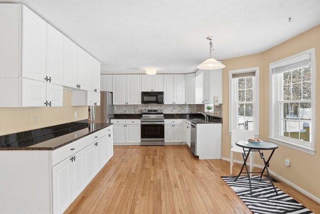 Building Photo - 1 Ernies Dr