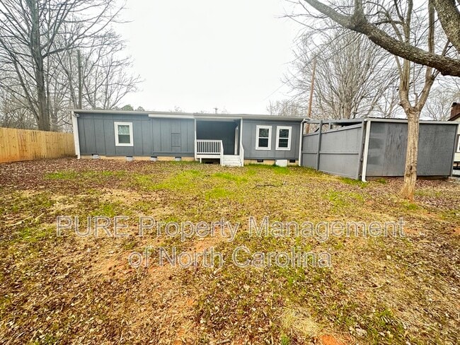 Building Photo - 3345 E Ridge Rd