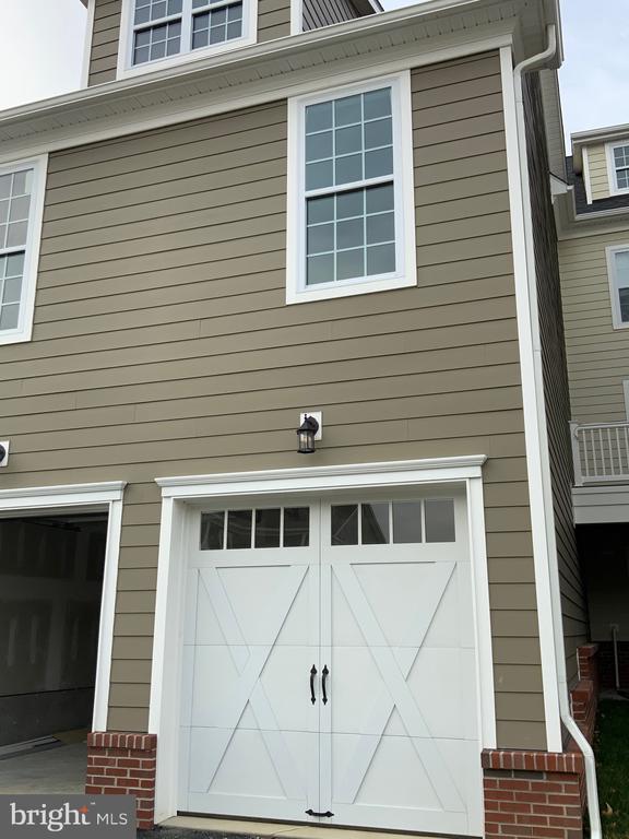 Building Photo - 206 Pound Ln