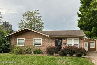 Building Photo - 621 Goyne Dr