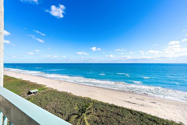 Building Photo - 9940 S Ocean Dr