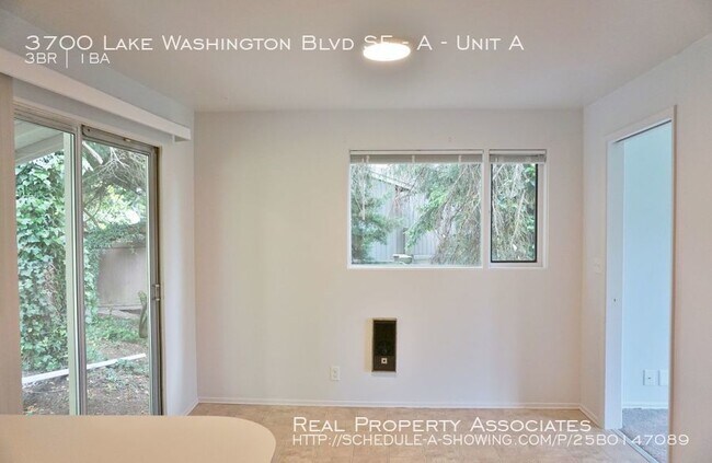 Building Photo - 4400 Lake Washington Blvd SE