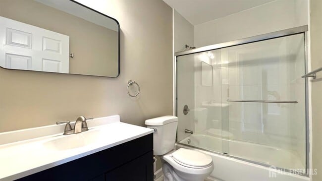 Building Photo - 1511 Raspberry Ct