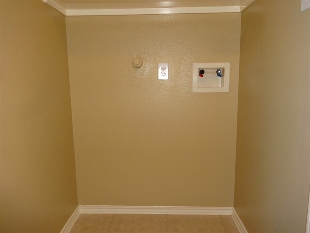 Building Photo - 21515 Rose Mill Dr