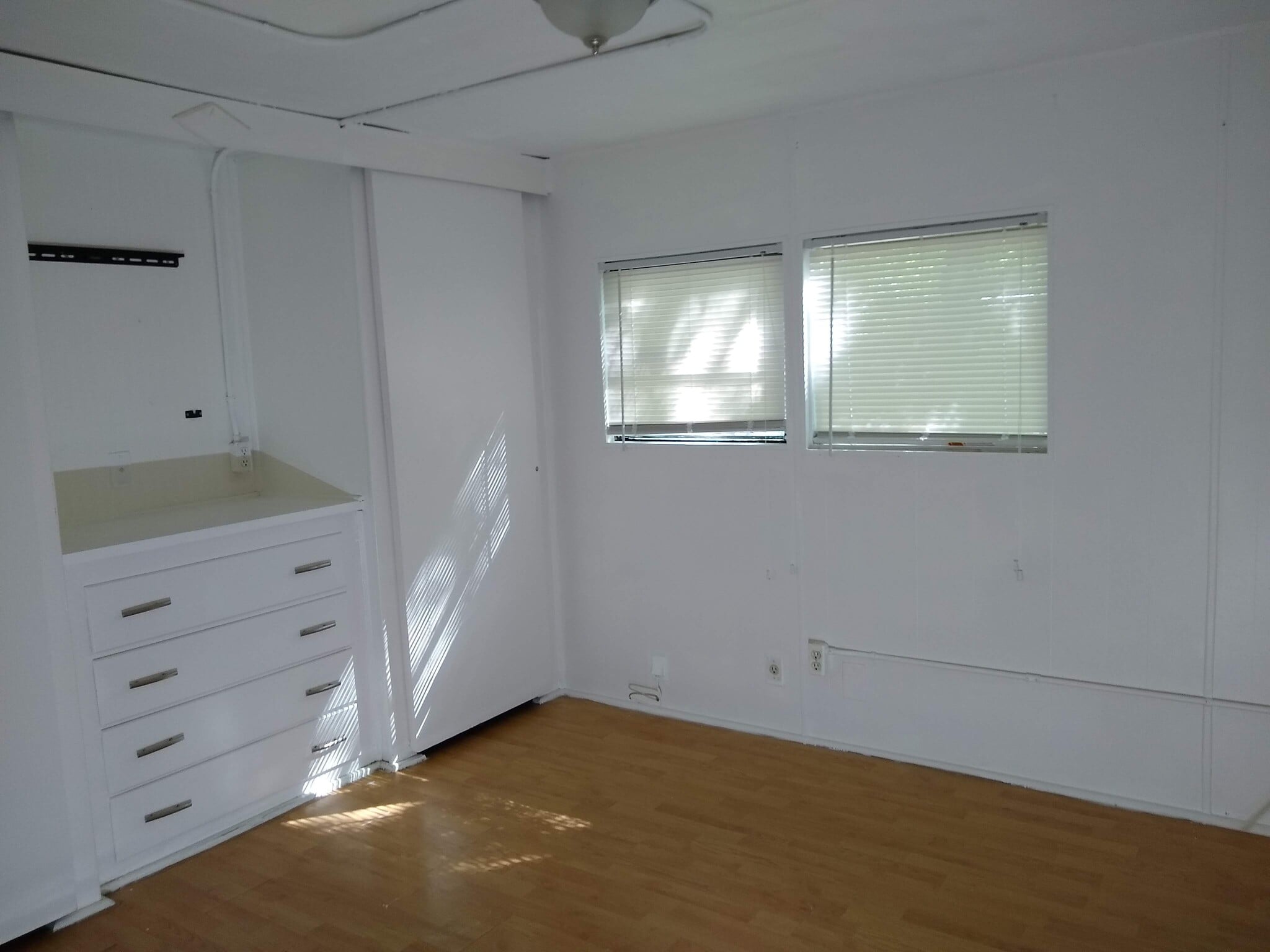 Building Photo - 117 Lucy Ln