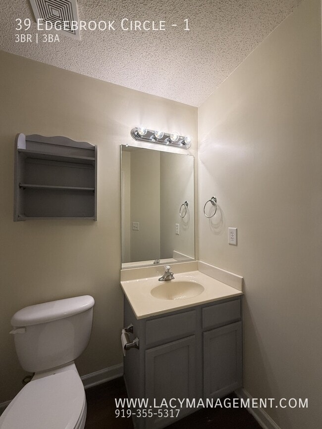 Building Photo - 39 Edgebrook Cir