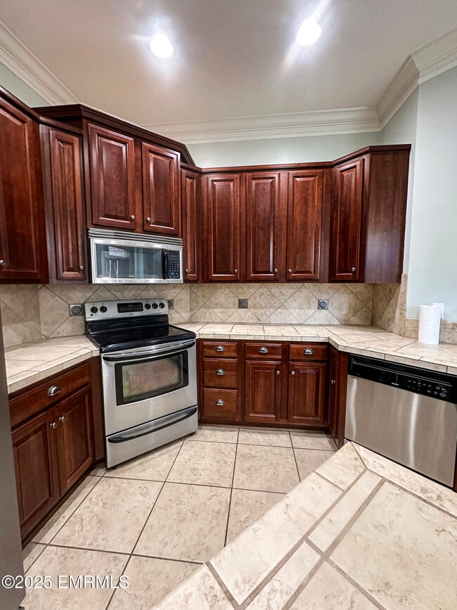 Building Photo - 8316 Ole Cobblestone Dr