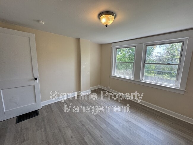 Building Photo - 235 East Ave