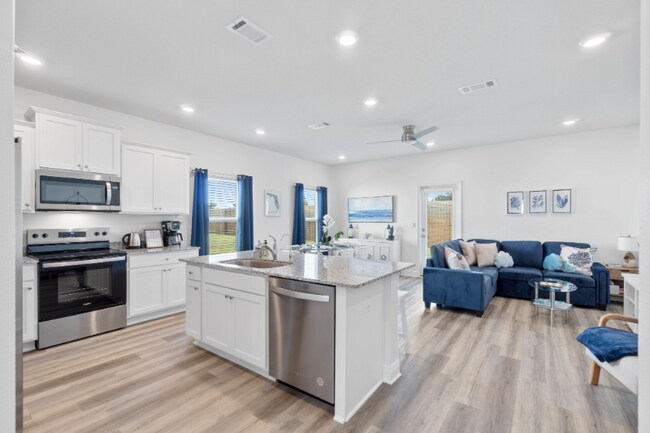 Building Photo - 273 Palmeras Marinas Ln