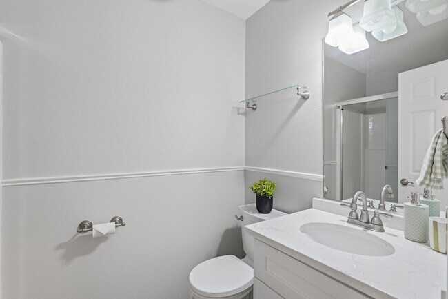 Building Photo - Elegant Executive Home in Desirable Camas – Minutes to SR-14, I-205 & Vancouver