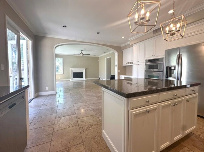 Building Photo - Single House Irvine