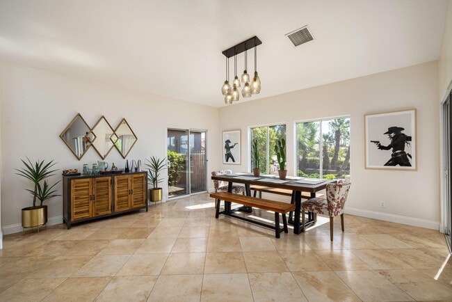 Building Photo - 45168 Coeur Dalene Dr