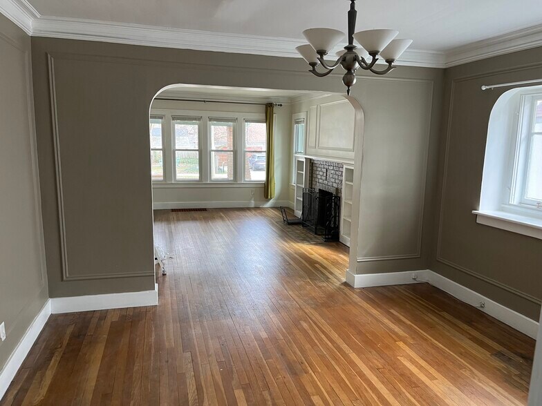 Building Photo - 1624 Sherman St SE