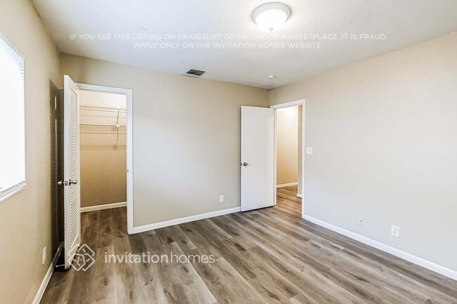 Building Photo - 6730 NW 28th Way