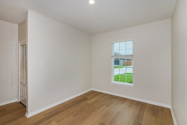 Building Photo - 420 San Miguel Crk Dr