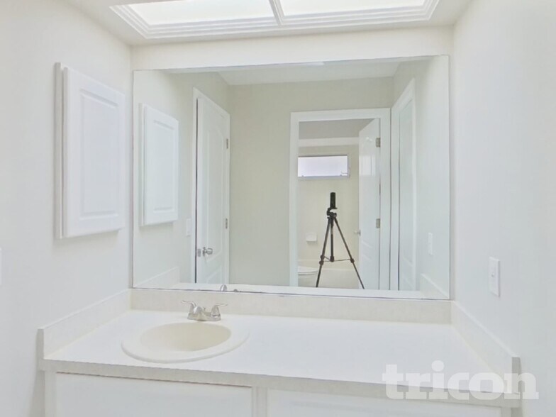 Building Photo - 4522 Swift Cir