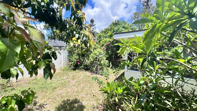 Building Photo - Lovely 3 Bedroom, 2 Bathroom Home in Melbo...