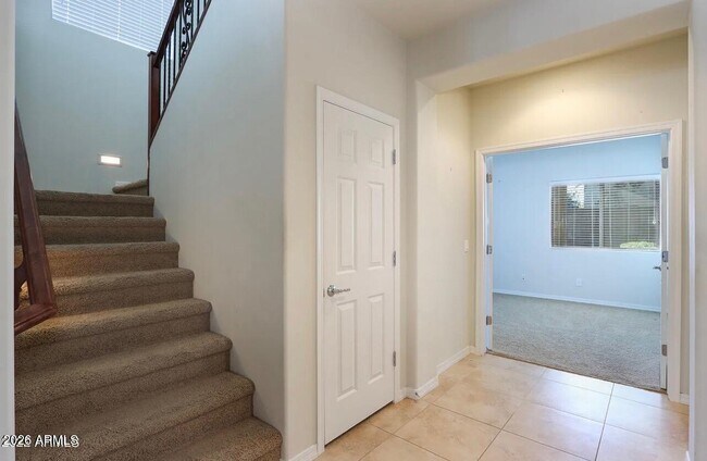 Building Photo - 6328 W Victory Way