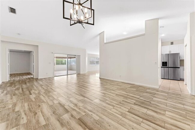 Building Photo - 5606 NW 109th Way