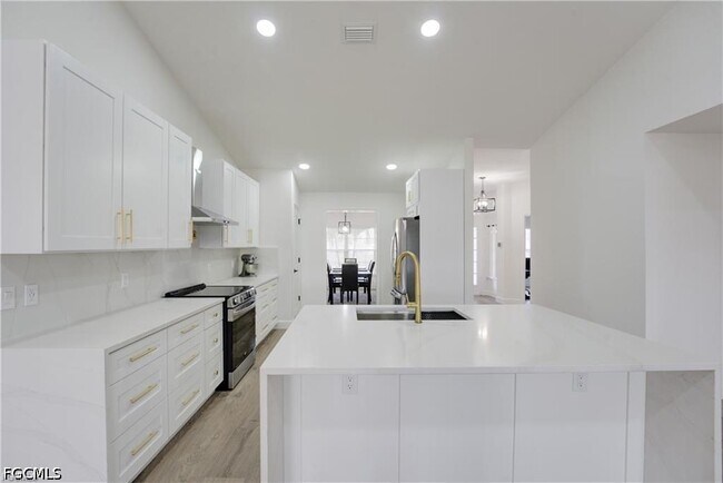 Building Photo - 2822 NW 7th Terrace