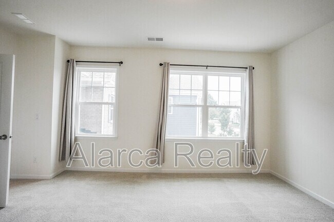 Building Photo - 12824 Hindcross Dr