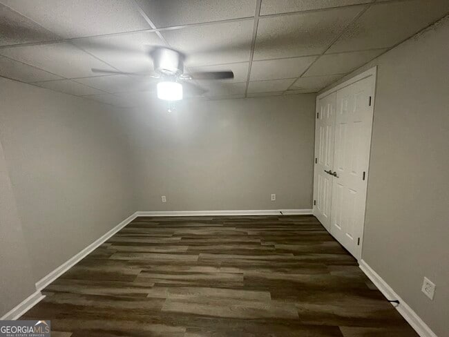 Building Photo - 310 Harris Manor Dr SW
