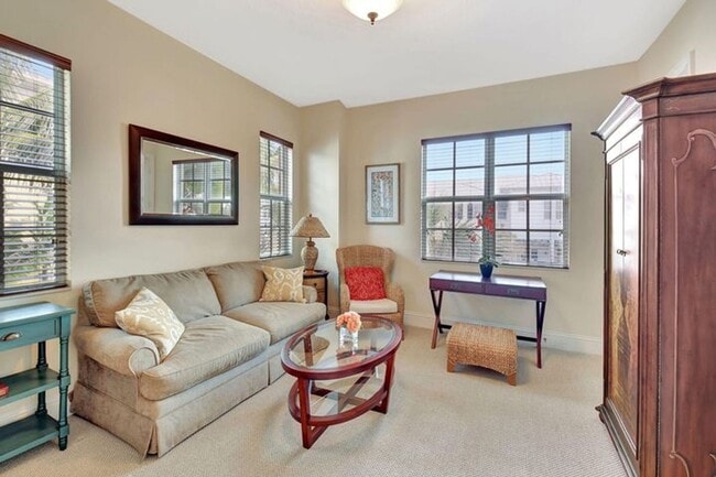 Building Photo - 3120 E Latitude Cir