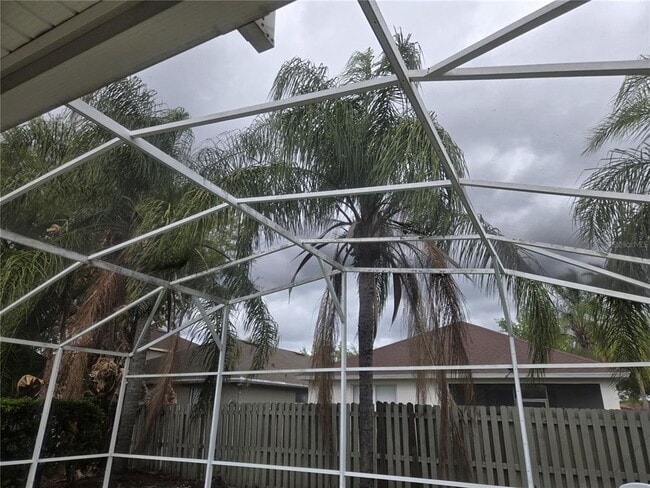 Building Photo - 4939 Solimartin Dr