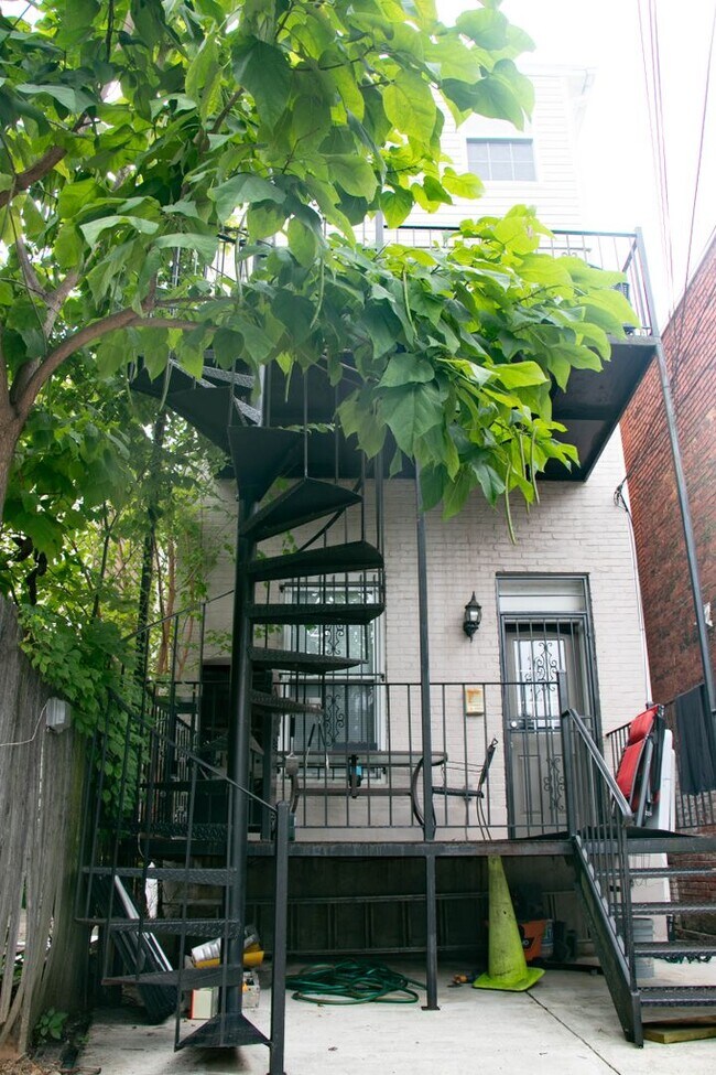 Building Photo - 607 P St NW