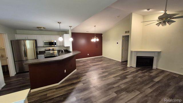 Building Photo - 5203 Chesapeake Cir